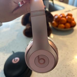 Rose Gold Beats Solo3